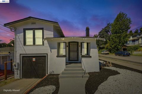 Photo of 2957 73Rd Ave Ave, Oakland, CA 94605 (MLS # 41127919)