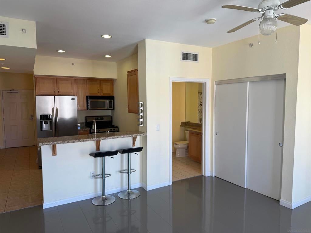 450 J Street 6121