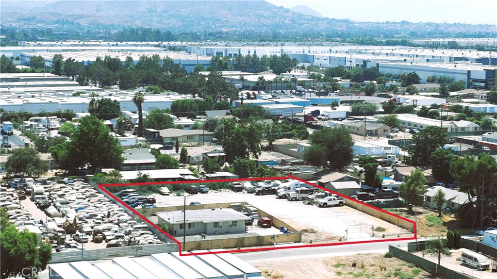 Prime Opportunity for Industrial Outdoor Storage and Commercial Ventures! This exceptional property is ideal for various industrial and commercial uses, including: - Industrial Outdoor Storage - Commercial Parking Lot - Contractor's Yard - Trucking Facility Why Choose This Property? - Versatile Usage: Perfect for a wide range of industrial and commercial applications. - Strategic Location: Conveniently situated in San Bernardino, providing excellent access and visibility. Note: Please verify all potential uses with the City of San Bernardino for Conditional Use Permit (CUP) requirements. Explore the endless possibilities for your business at this prime location. Contact us today to learn more!