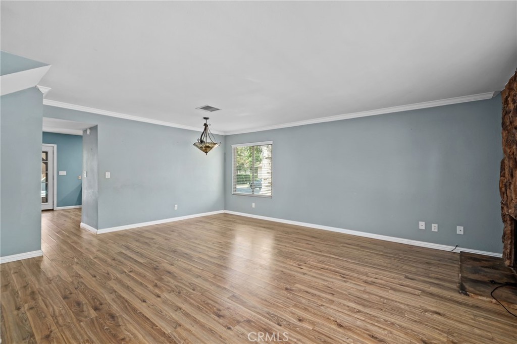 923 W State
