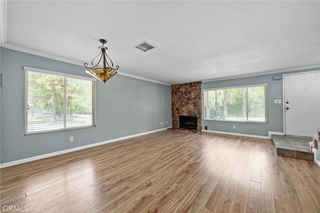 923 W State
