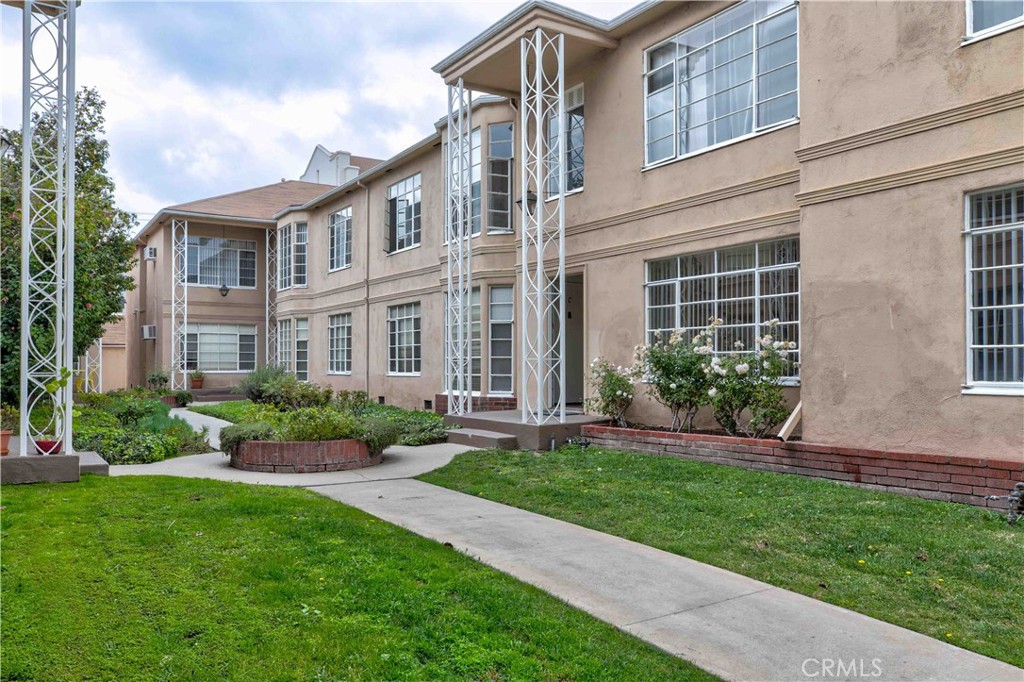 123 129 N Jackson Street