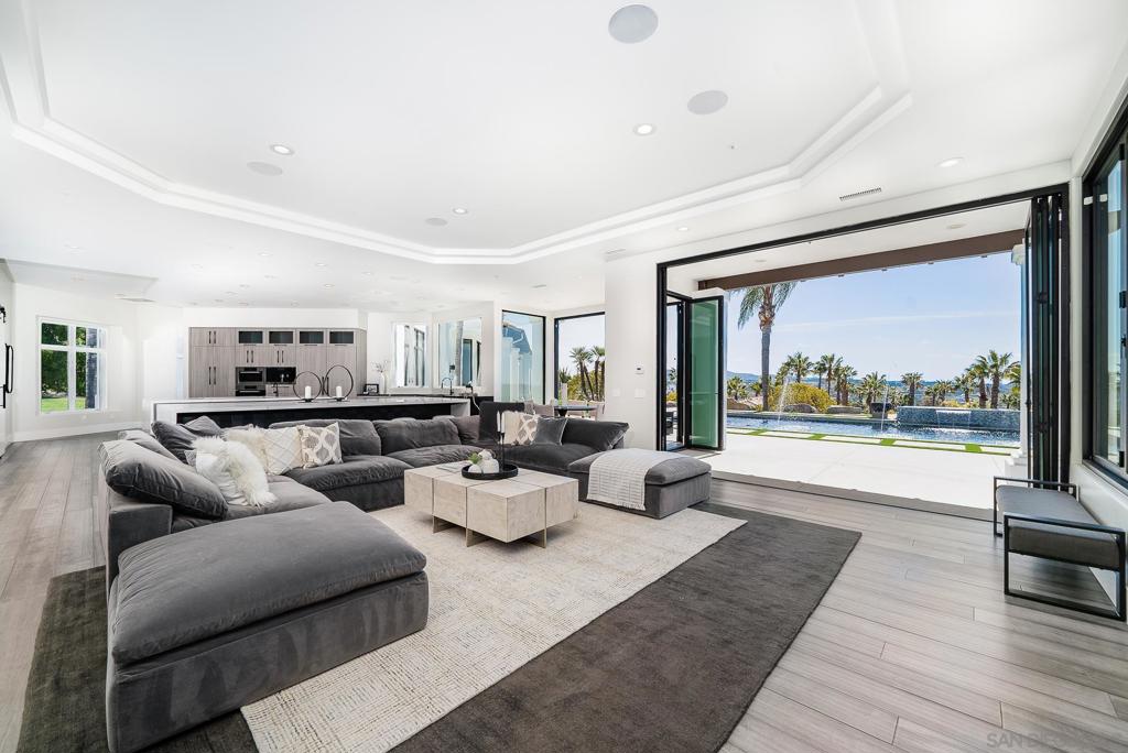 Rancho Santa Fe - Residential