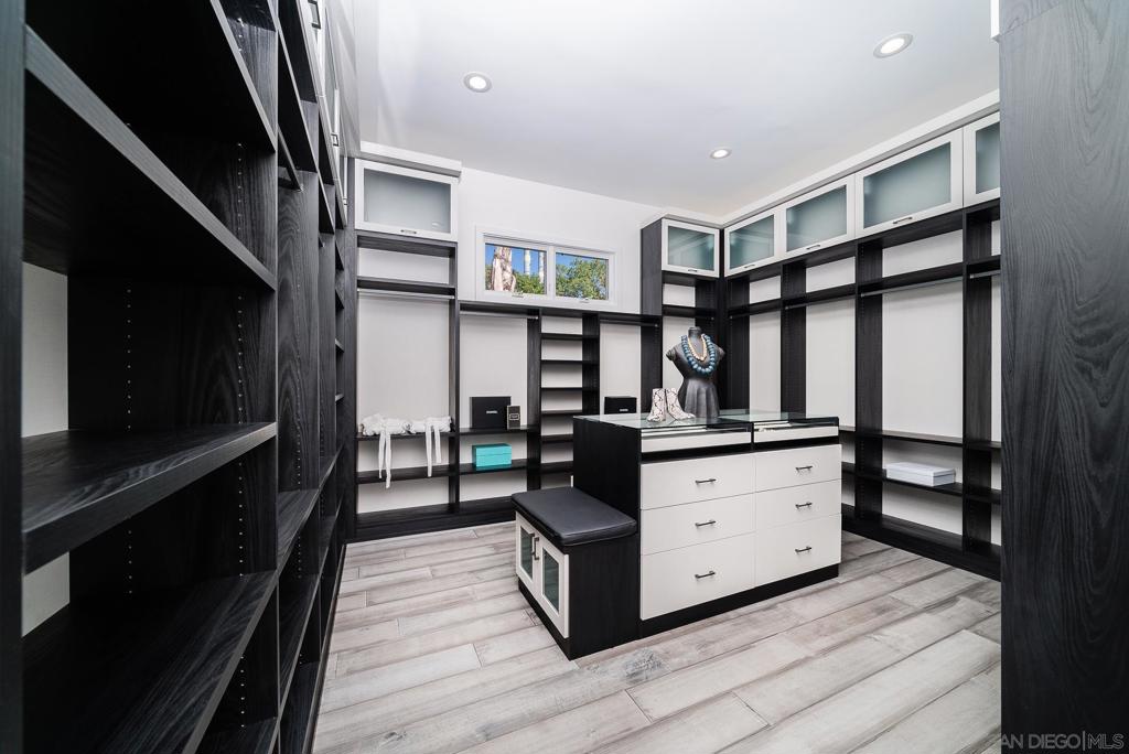 Rancho Santa Fe - Residential