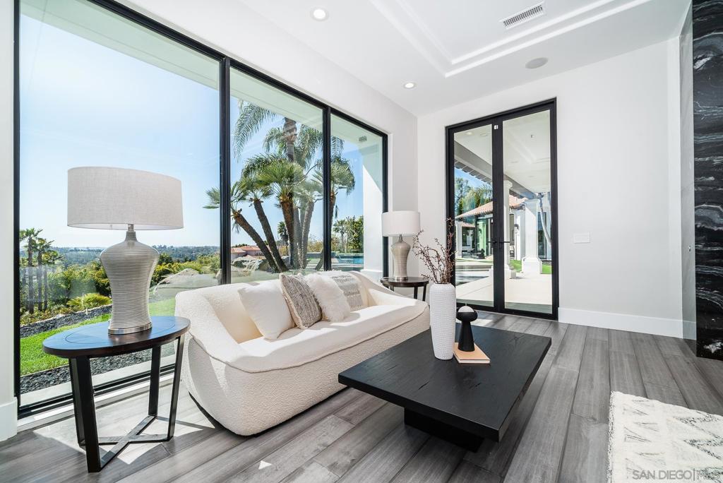 Rancho Santa Fe - Residential