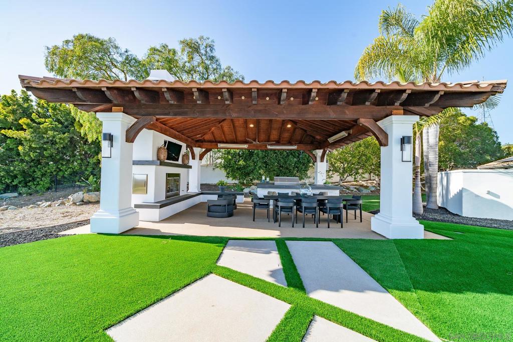 Rancho Santa Fe - Residential