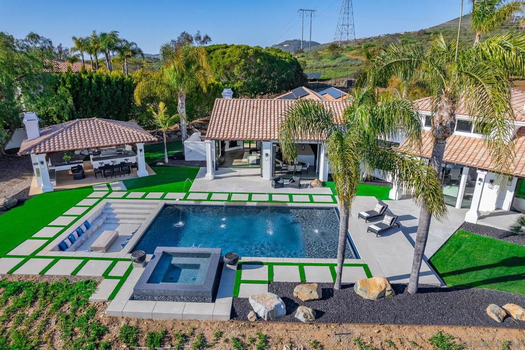 Rancho Santa Fe - Residential