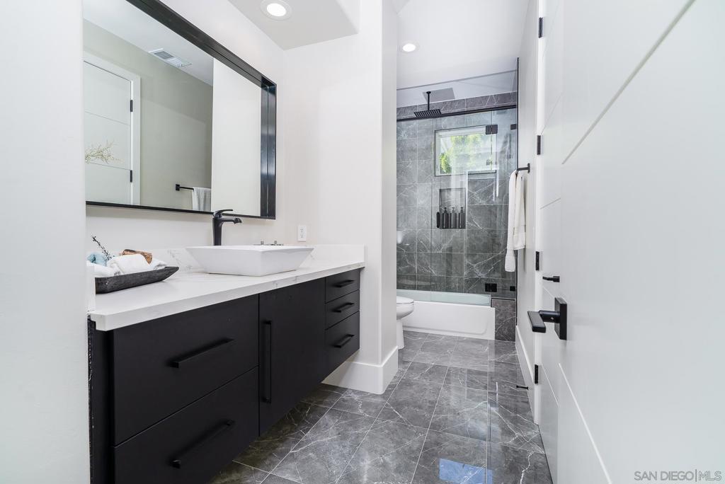 Rancho Santa Fe - Residential