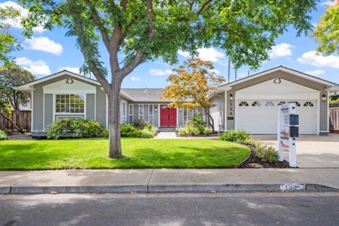 Photo of 588 Endicott Drive, Sunnyvale, CA 94087 (MLS # ML82059920)