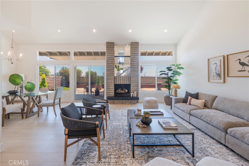 6002 Manorfield