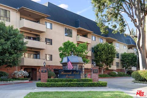 Photo of 647 Wilcox Avenue #2E, Los Angeles, CA 90004 (MLS # 26852827)