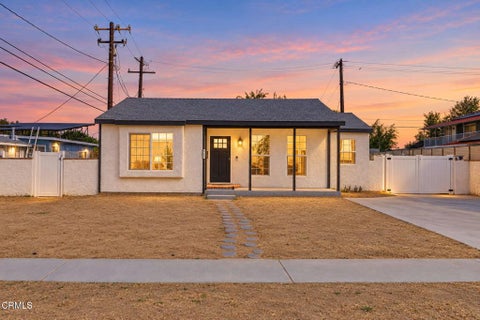 Photo of 1309 W Jackman Street, Lancaster, CA 93534 (MLS # V1-38917)