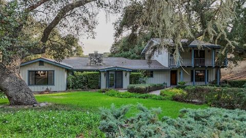 Photo of 4260 Oak View Road, Santa Ynez, CA 93460 (MLS # PI25171571)