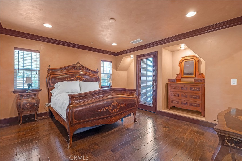 The Retreat - Residential