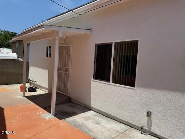 Newly built two bedroom two bath spacious ADU unit with plenty of room for storage. Large open floor plan living room, Wood like flooring throughout. Updated kitchen with electric stove, dishwasher and refrigerator. Stackable washer and dryer provided for the tenants. Spacious bedrooms, master with two closets. High ceilings allow for extra storage above the closets. Ceiling fans in both units plus central air. Tankless water heater allows for instant hot water. Small patio area to gather and BBQ. Water is included, cat is allowed. 1 Parking space.