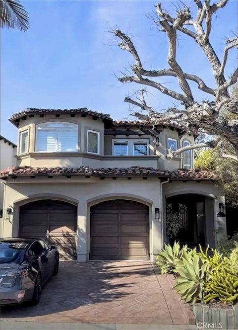 Photo of 591 26th Street, Manhattan Beach, CA 90266 (MLS # SB25239375)