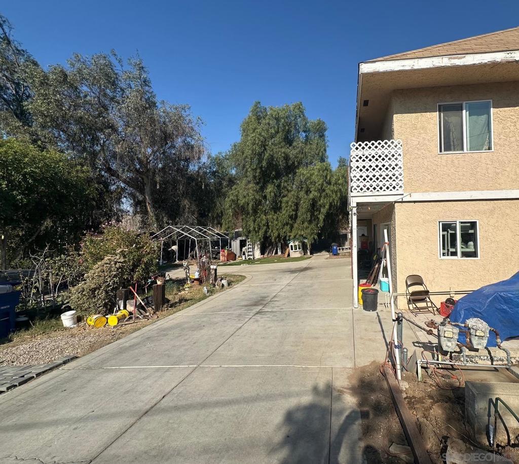 223 S Stagecoach Lane