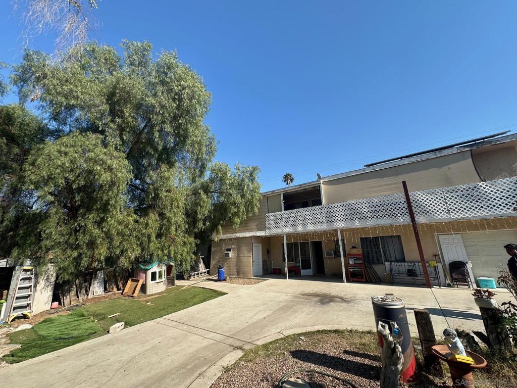 223 S Stagecoach Lane