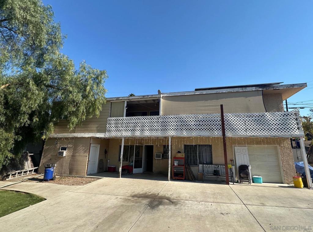 223 S Stagecoach Lane