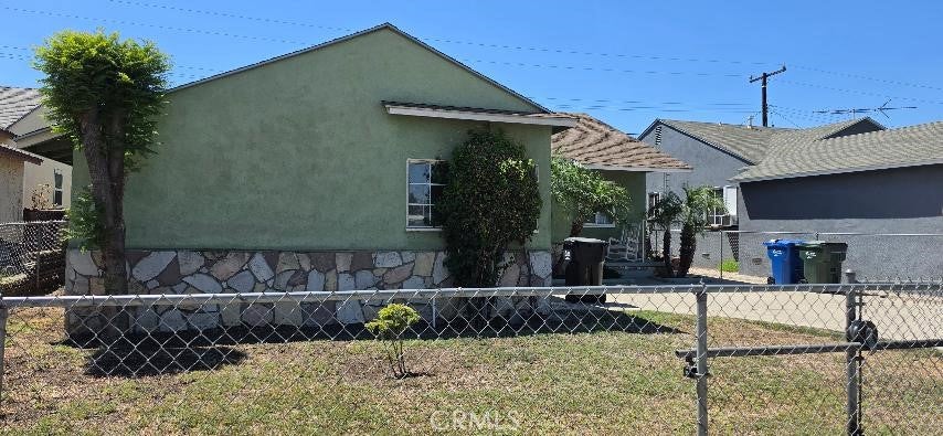 9502 Brookpark