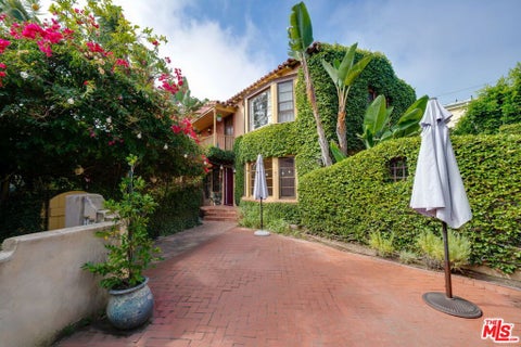 Photo of 702 Lincoln Boulevard #Unit A, Santa Monica, CA 90402 (MLS # 26102563)