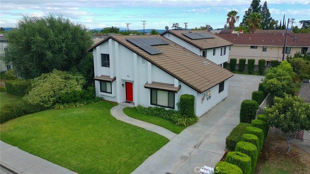 856 Fairview