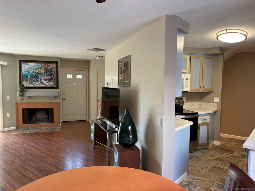 Photo of 3823 Caminito Litoral #208, San Diego, CA 92107 (MLS # 260013362SD)