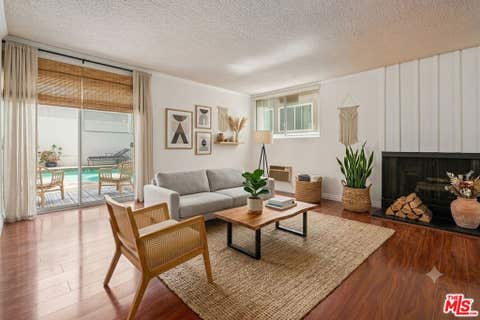 Photo of 530 S Barrington Avenue #110, Los Angeles, CA 90049 (MLS # 26864351)
