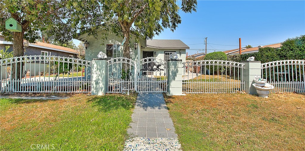 323 E Hanna Street