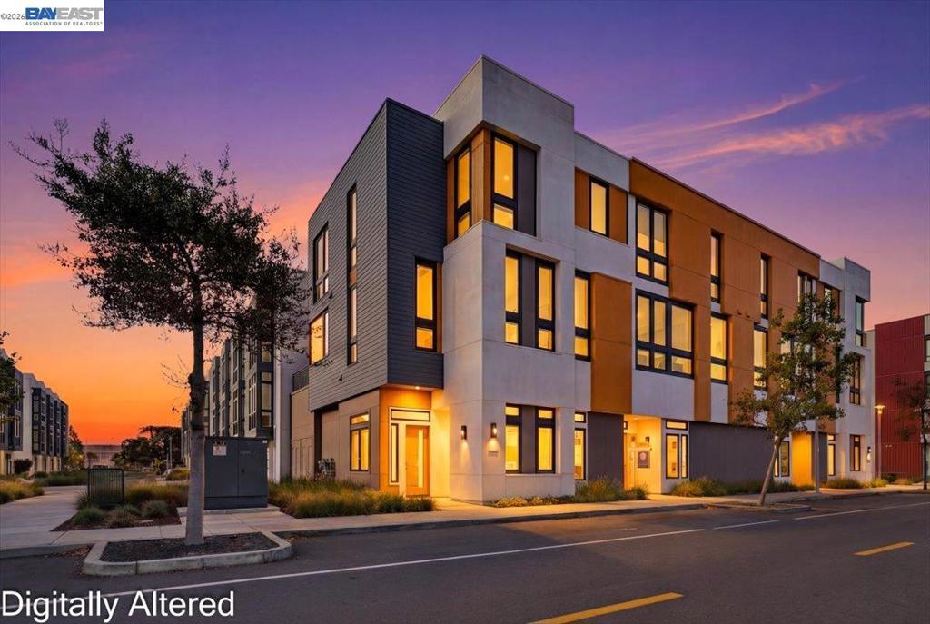 140 Coronado Ave Ave