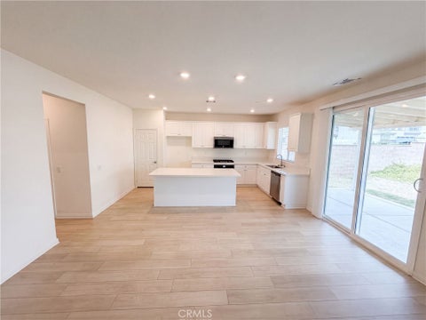 Tiny photo for 27744 Bay AVE, Moreno Valley, CA 92555 (MLS # IV26197434)