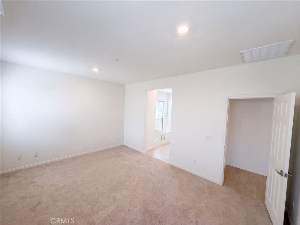27744 Bay