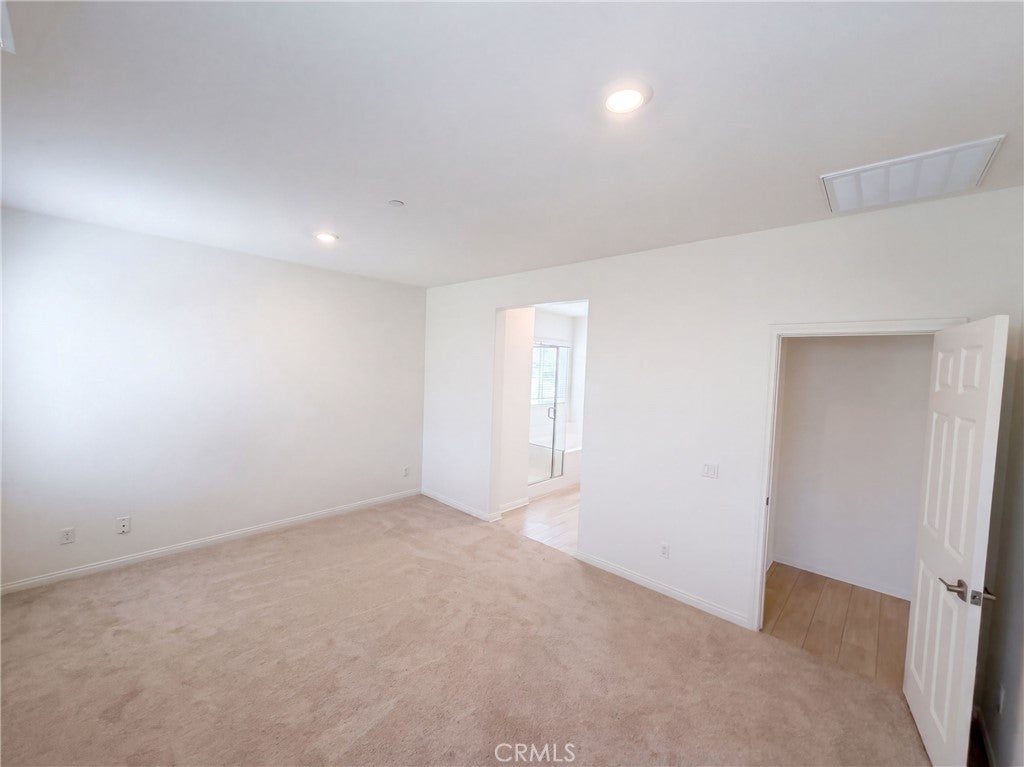 27744 Bay