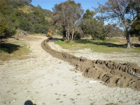 20129 Pine Canyon Lake Hughes CA 93532