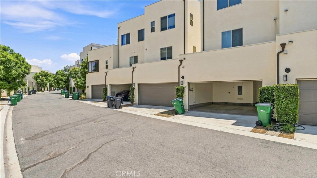 111 Episode, Irvine CA 92618 - Photo 48