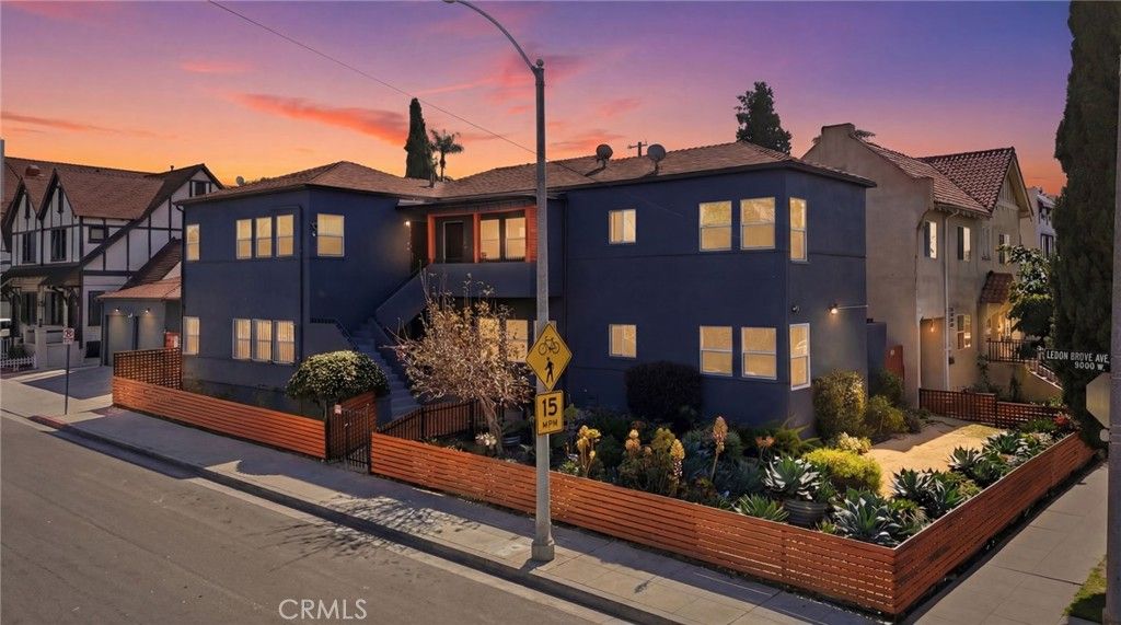 Photo of 5084 Lemon Grove Ave, Los Angeles, CA 90029 (MLS # CV26049878)
