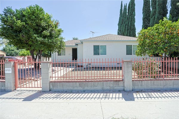 18700 NORDHOFF ST, NORTHRIDGE, CA 91324 - Image eb8b47e3b493559a9d63eaabfd70ca4b/4139319