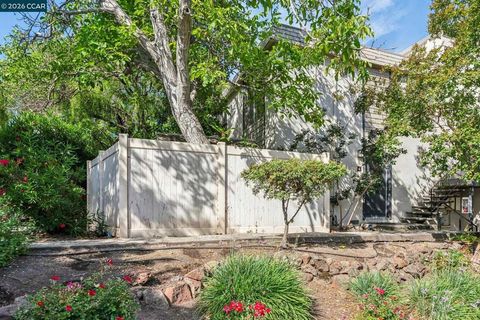 Photo of 2035 Sierra Rd #4, Concord, CA 94518 (MLS # 41140747)