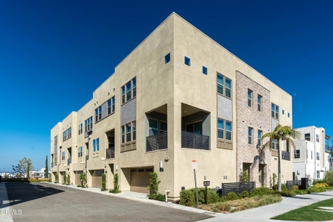 Photo of 1618 Hollyleaf Terrace, Montebello, CA 90640 (MLS # P1-28179)