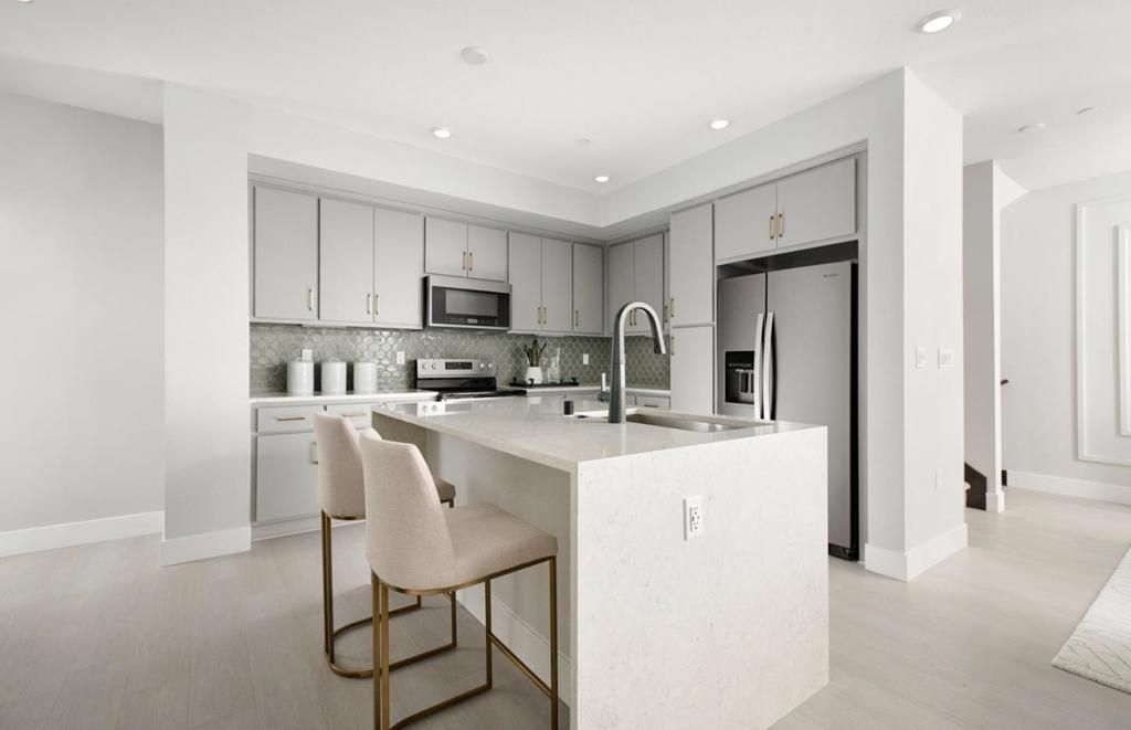 Photo of 671 Lindendale Court #168-18 Plan 5, San Jose, CA 95117 (MLS # ML82044250)