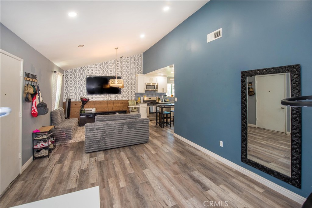 1192 Mitchell Avenue 77