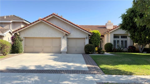 Photo of 18808 Willowtree LN, Porter Ranch, CA 91326 (MLS # SR26124583)