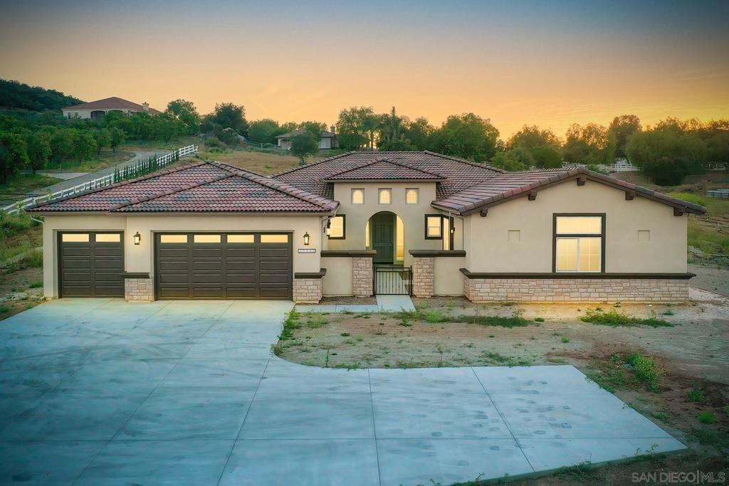 29532 Viking View Ln
