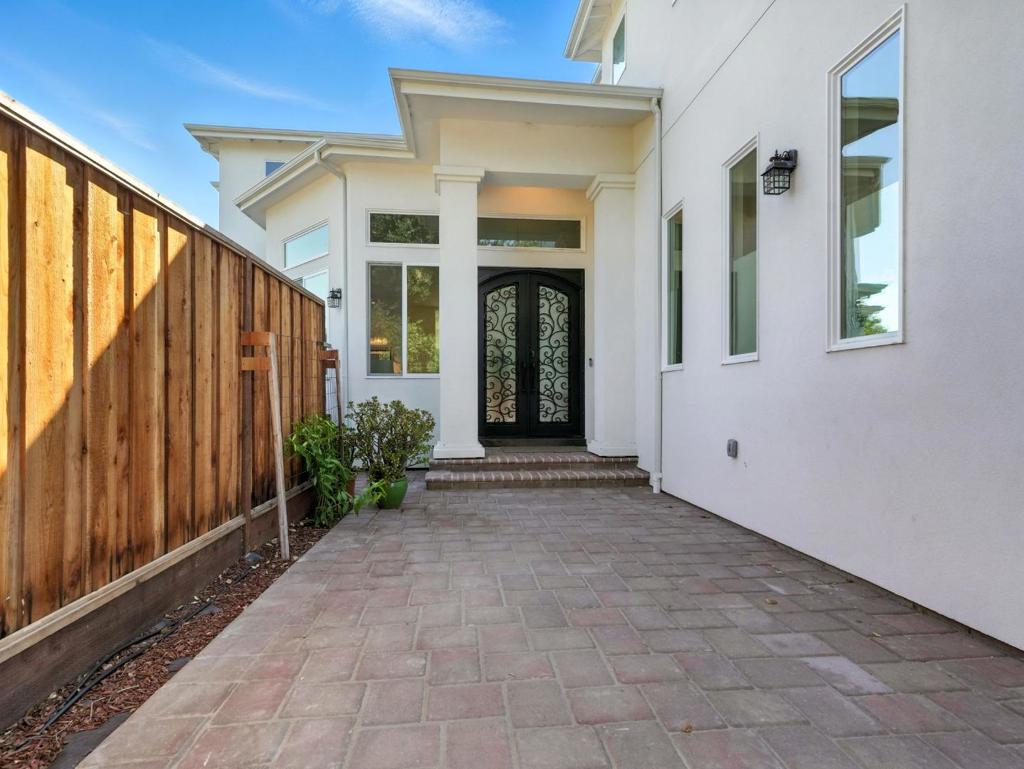 2004 Cherrystone Drive