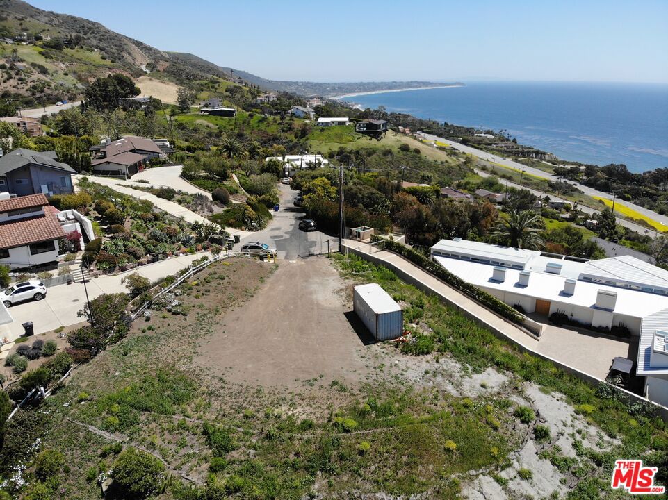 32933 Calle De La Burrita