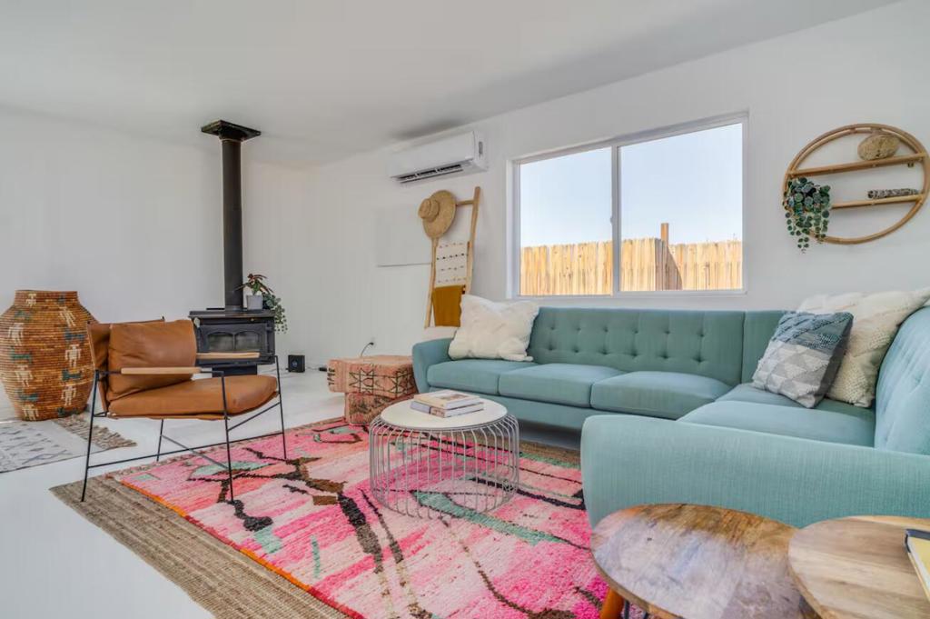 57725 Junipero Trail