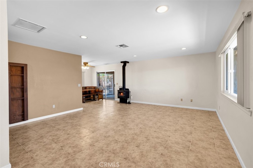 6751 Quail Spring Ave