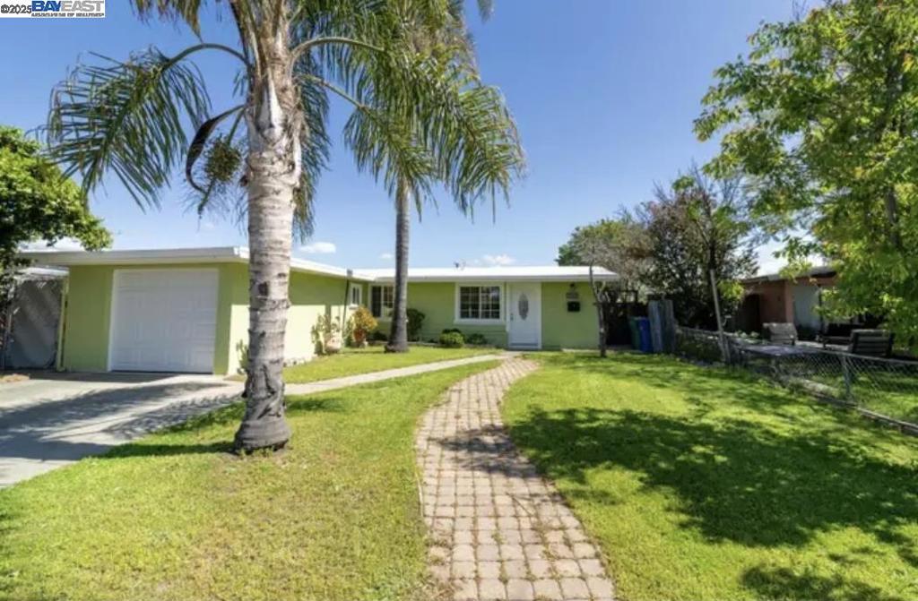 HAYWARD - Residential