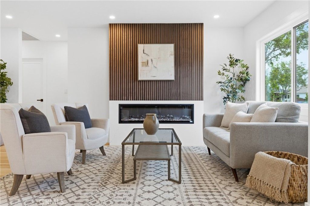 Photo of 3330 Delaware Avenue, Santa Monica, CA 90404 (MLS # PW26028531)