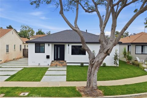 3330 Delaware Avenue Santa Monica CA 90404